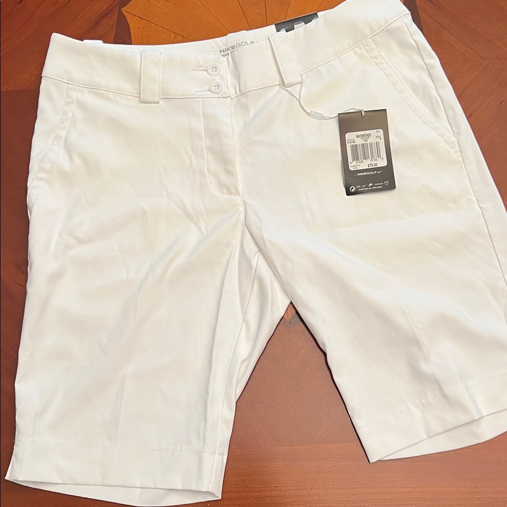 Nike Women's White Bermudas golf shorts